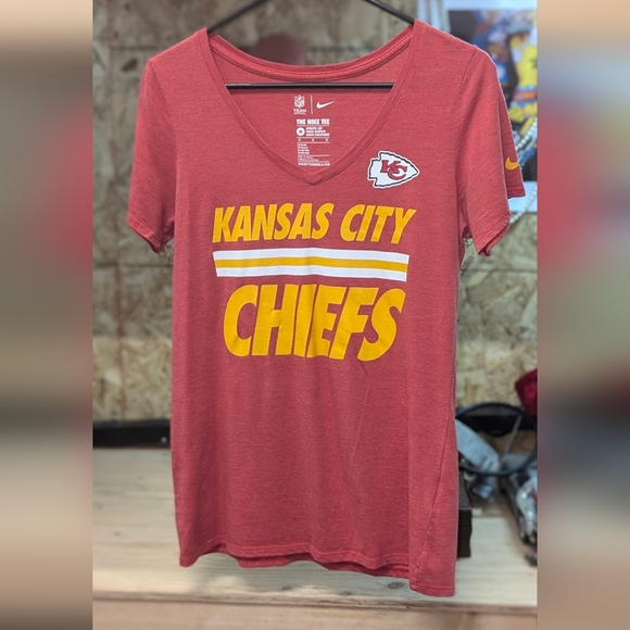 Kansas City Chiefs Lot - 5 Medium Tops - Picture 4 of 16